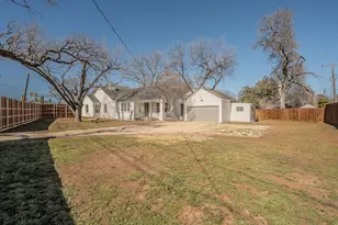 100 Crestwood Dr, Fort Worth, TX 76107 - Photo 37