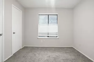 4364 Bentley Dr, Grand Prairie, TX 75052 - Photo 15