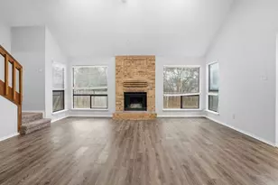 4364 Bentley Dr, Grand Prairie, TX 75052 - Photo 5