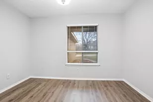 4364 Bentley Dr, Grand Prairie, TX 75052 - Photo 11