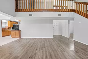 4364 Bentley Dr, Grand Prairie, TX 75052 - Photo 3