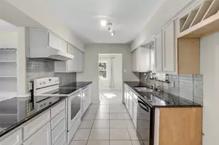 608 Vernet St, Richardson, TX 75080 - Photo 11