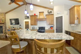 700 N Mesquite St, Muenster, TX 76252 - Photo 7