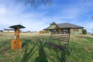 700 N Mesquite St, Muenster, TX 76252 - Photo 3