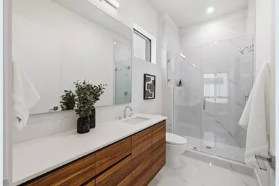 610 N Oak Cliff Boulevard #302, Dallas, TX 75208 - Photo 29