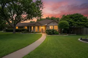 815 Katherine Ct, Cedar Hill, TX 75104 - Photo 1