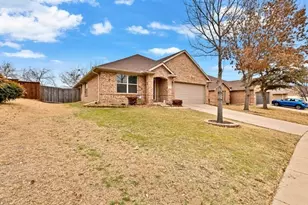 113 Ellicott Dr, Roanoke, TX 76262 - Photo 3