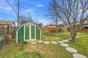 6601 Jerri Lynn Dr, Watauga, TX 76148 - Photo 17