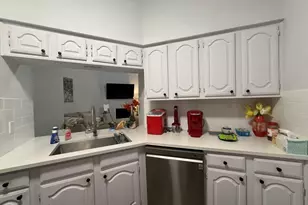 2835 Keller Springs Rd, Carrollton, TX 75006 - Photo 7