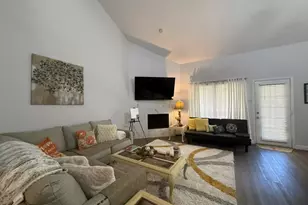 2835 Keller Springs Rd, Carrollton, TX 75006 - Photo 3