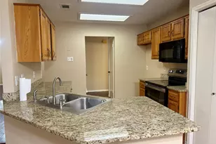 1729 Belltower Pl, Lewisville, TX 75067 - Photo 9