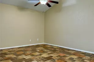 1729 Belltower Pl, Lewisville, TX 75067 - Photo 5