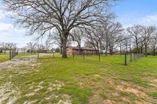 2568 County Rd 310, Cleburne, TX 76031 - Photo 31