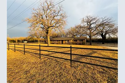 2568 County Road 310, Cleburne, TX 76031 - Photo 7