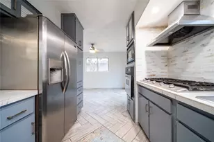 1404 Tatum Dr, Arlington, TX 76012 - Photo 15