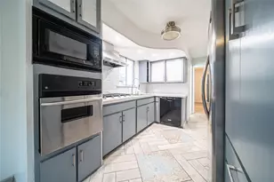 1404 Tatum Dr, Arlington, TX 76012 - Photo 11