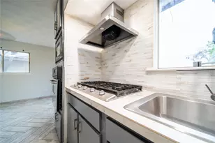 1404 Tatum Dr, Arlington, TX 76012 - Photo 13