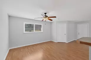 1900 Mimosa Dr, Arlington, TX 76012 - Photo 9