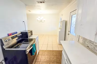 9713 Silver Meadow Drive, Dallas, TX 75217 - Photo 7