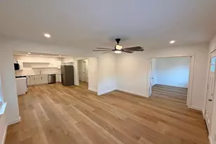 1019 E Waco Ave, Dallas, TX 75216 - Photo 9