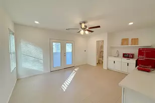 5227 St Charles Ave, Dallas, TX 75223 - Photo 11