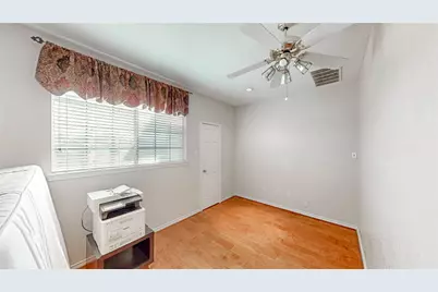 4650 Dusk Meadow Drive, Carrollton, TX 75010 - Photo 29