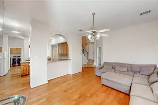 4650 Dusk Meadow Dr, Carrollton, TX 75010 - Photo 5