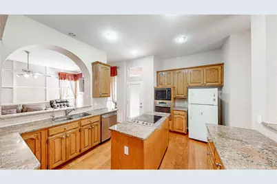 4650 Dusk Meadow Drive, Carrollton, TX 75010 - Photo 9