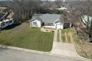 3729 Cheryl St, Haltom City, TX 76117 - Photo 23