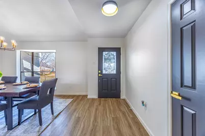 3025 Hillcrest Court, Grapevine, TX 76051 - Photo 5