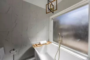 3025 Hillcrest Ct, Grapevine, TX 76051 - Photo 33