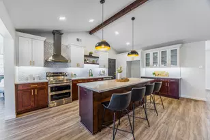 3025 Hillcrest Ct, Grapevine, TX 76051 - Photo 11