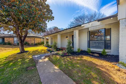 3025 Hillcrest Court, Grapevine, TX 76051 - Photo 3