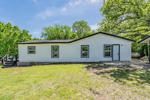 238 Briar Oaks Dr, Azle, TX 76020 - Photo 3