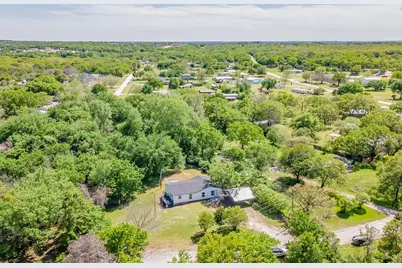 238 Briar Oaks Drive, Azle, TX 76020 - Photo 25
