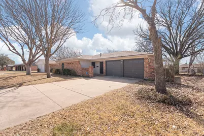 1613 Lamplighter Lane, Edgecliff Village, TX 76134 - Photo 3