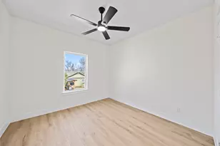 2513 Embrey Pl, Fort Worth, TX 76111 - Photo 27