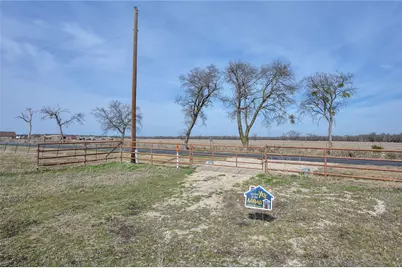 9061 Crow Wright Road, Sanger, TX 76266 - Photo 15