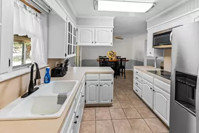 9313 Tree Lake Drive, Waco, TX 76708 - Photo 13