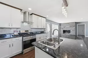 660 W Main St, Lancaster, TX 75146 - Photo 11