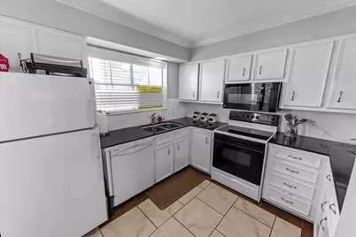 2903 Lake Shore Drive #303, Waco, TX 76708 - Photo 7