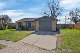 2308 Foxglen Ct, Fort Worth, TX 76131 - Photo 3