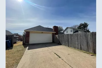 809 Windy Meadow Drive, DeSoto, TX 75115 - Photo 3