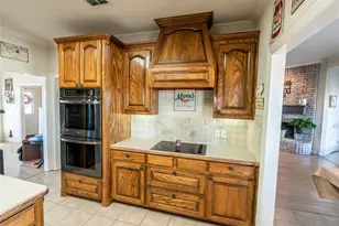 2168 Fruitland Rd, Sunset, TX 76270 - Photo 25