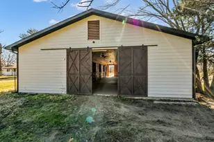 3109 Fm 1183, Ennis, TX 75119 - Photo 25