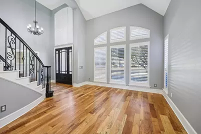 806 Parkwood Court, McKinney, TX 75072 - Photo 7