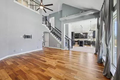 806 Parkwood Court, McKinney, TX 75072 - Photo 17