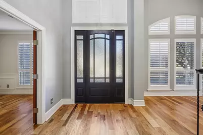 806 Parkwood Court, McKinney, TX 75072 - Photo 5