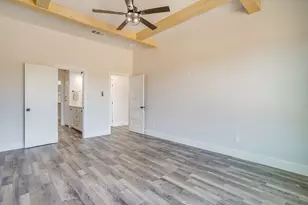 1406 Dorado Dr, Granbury, TX 76048 - Photo 21