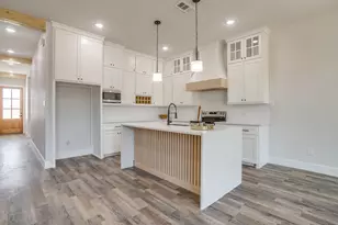 1406 Dorado Dr, Granbury, TX 76048 - Photo 13